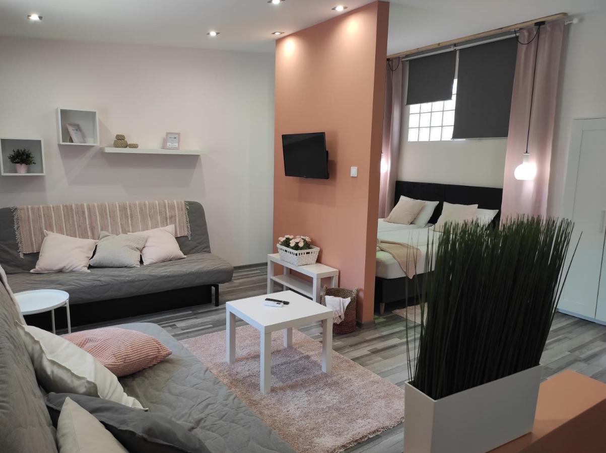 7 Days Apartment Мако Екстер'єр фото