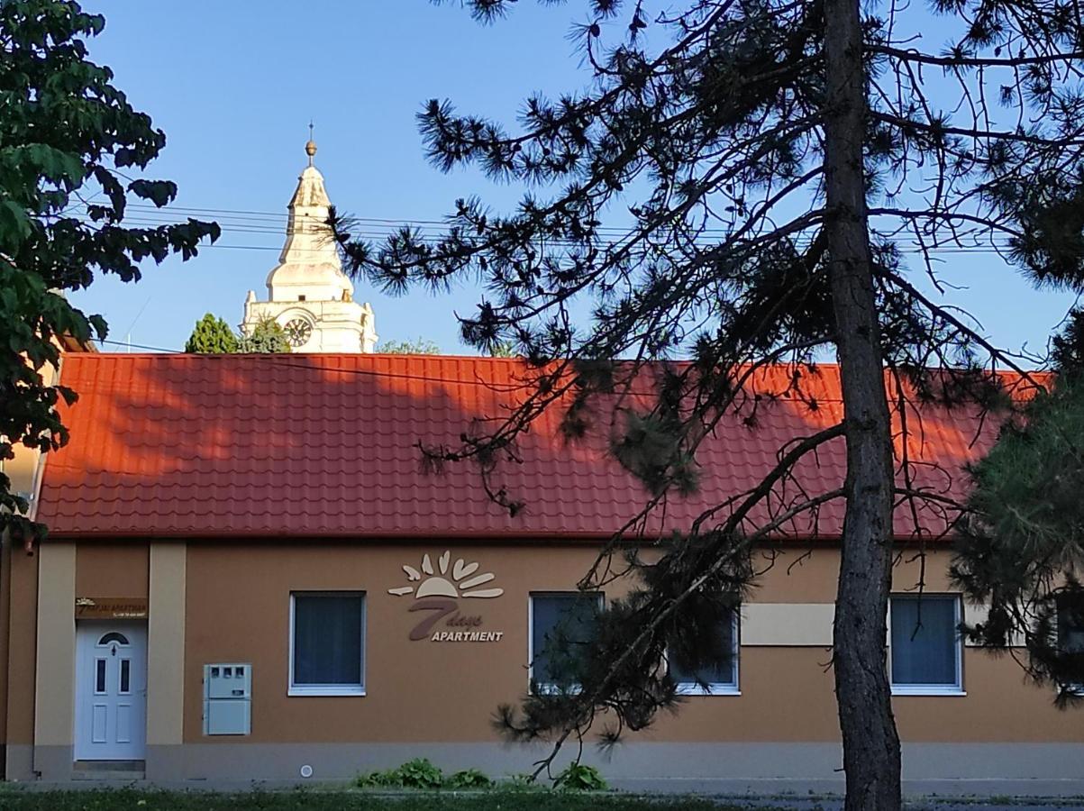 7 Days Apartment Мако Екстер'єр фото