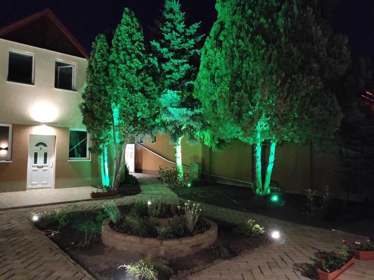 7 Days Apartment Мако Екстер'єр фото